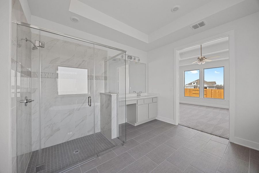 Furnished interior view inside a new home in Flora - 60', Hutto (Image 9).