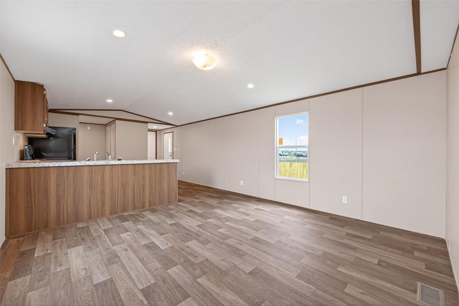 Spacious, unfurnished interior of a new home in , Cleveland (Image 9).