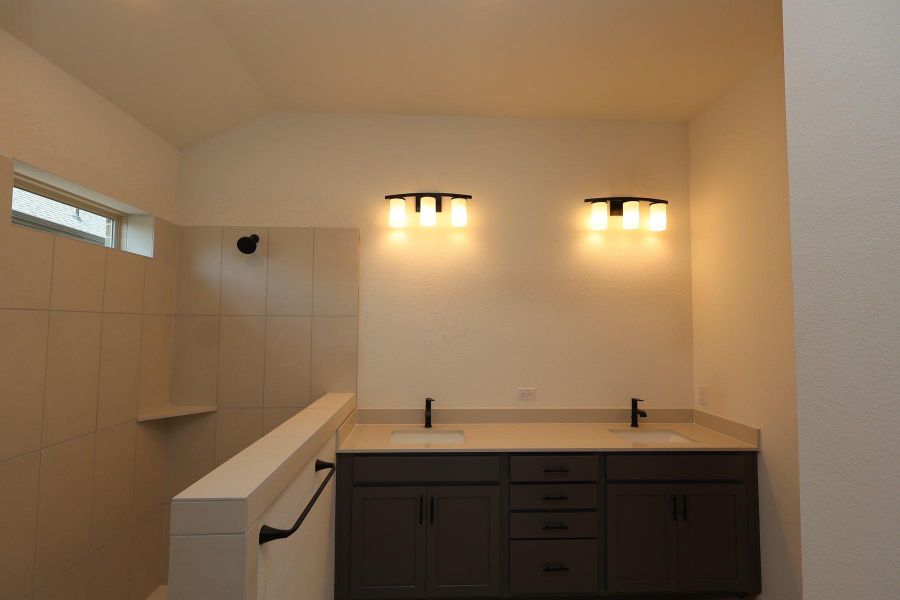 Image 16 of a home in Escondido - Retreat Collection. Image 16 of a home in Escondido - Retreat Collection.