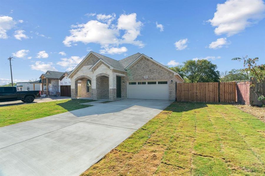Exterior details and patio area of a home in , White Settlement (Image 33).