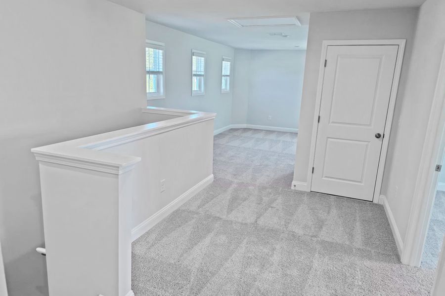 Spacious, unfurnished interior of a new home in Solserra, Shallotte (Image 10).