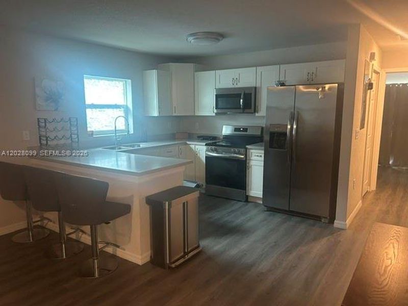 full view of kitchen