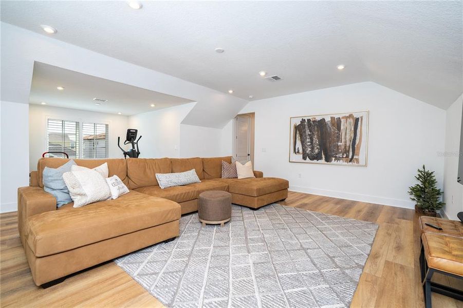 Furnished interior view inside a new home in Celebration - Island Village, Celebration (Image 27).