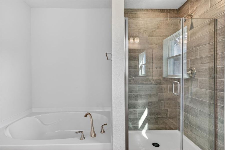 Close-up of interior finishes inside a home in Hill Country Estates, Dade City (Image 17).