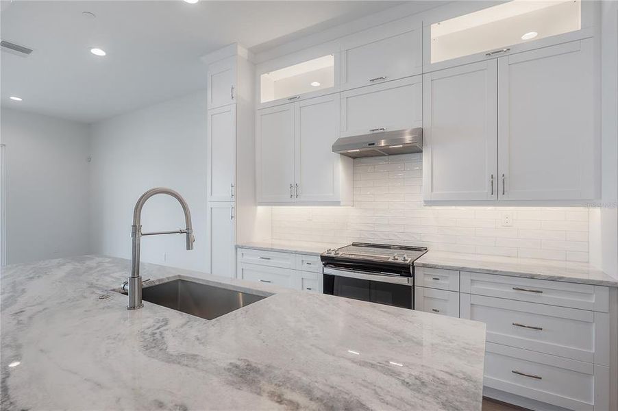 Furnished interior view inside a new home in , Tampa (Image 4).