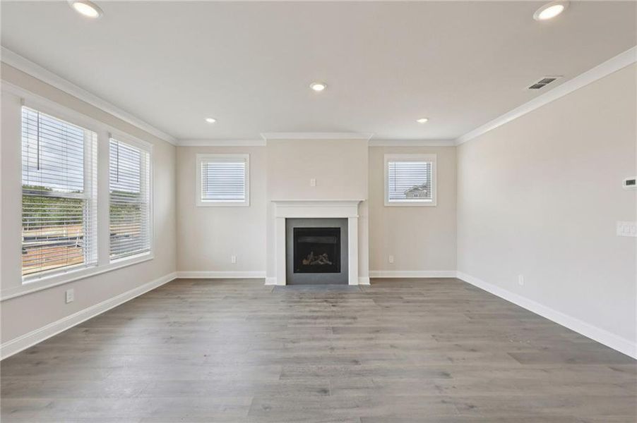 Spacious, unfurnished interior of a new home in River Pointe, Monroe (Image 22).