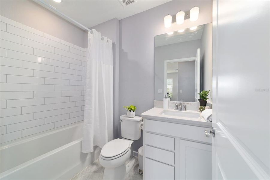 Furnished interior view inside a new home in Del Webb Stone Creek, Ocala (Image 15).