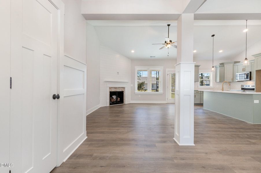 005_img_4457-edit_745 005_img_4457-edit_745