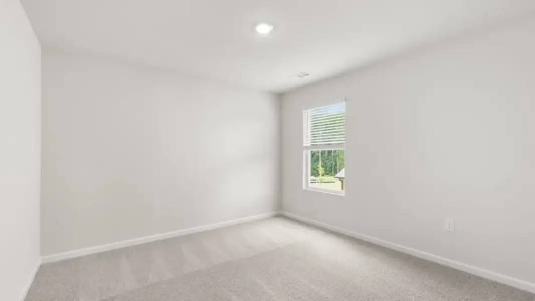 Spacious, unfurnished interior of a new home in Grandview at Lanier, Dawsonville (Image 30).