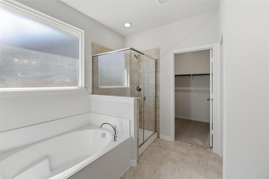 Furnished interior view inside a new home in Covenant Park, Springtown (Image 7).