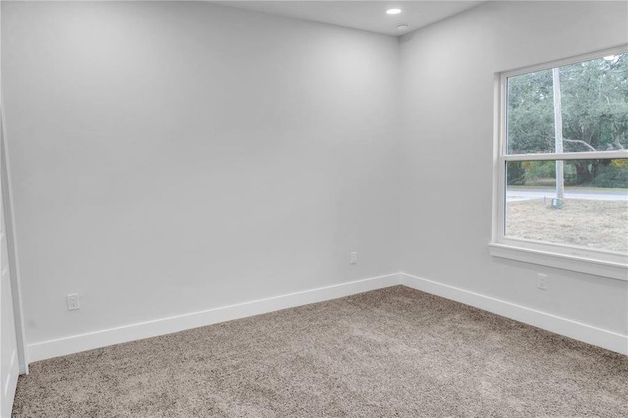 Spacious, unfurnished interior of a new home in , Zephyrhills (Image 10).