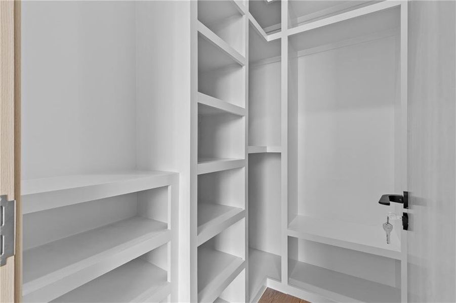 Image 92 of a home in .