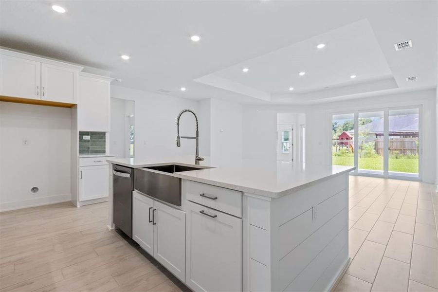 Furnished interior view inside a new home in , Yulee (Image 13).