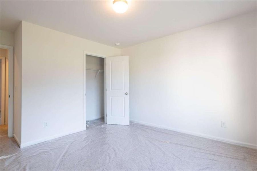 Spacious, unfurnished interior of a new home in Creekside Landing, Dallas (Image 23). Spacious, unfurnished interior of a new home in Creekside Landing, Dallas (Image 23).