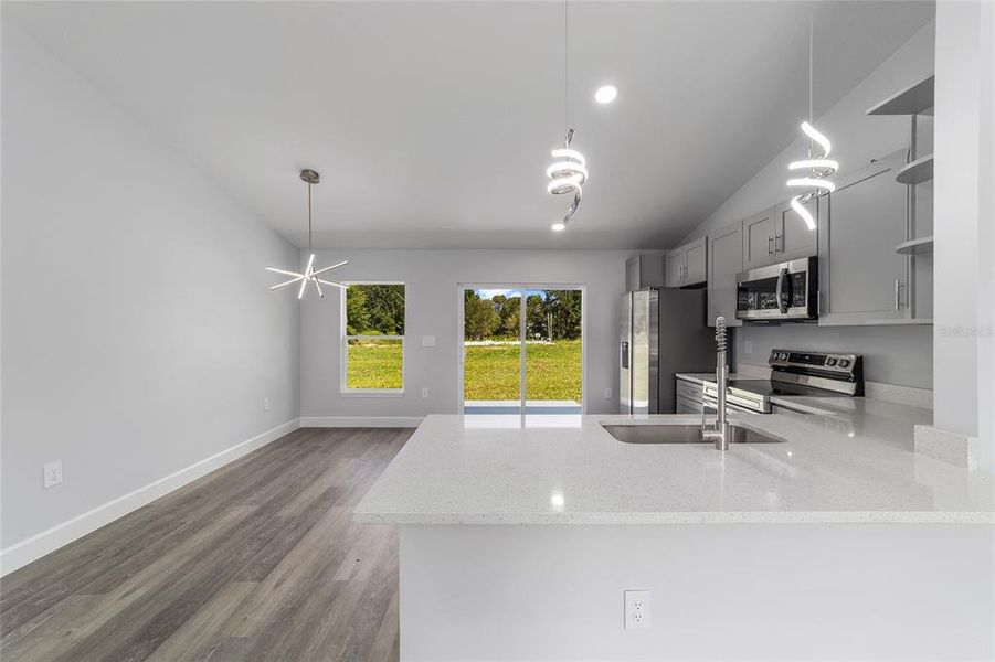 Spacious, unfurnished interior of a new home in , Dunnellon (Image 34).