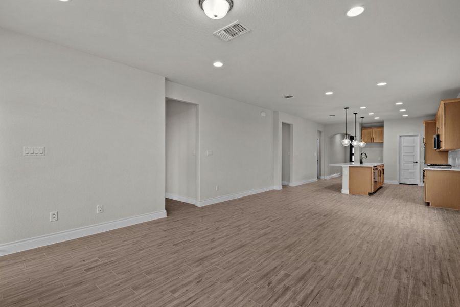 Dining Room & Kitchen Dining Room & Kitchen