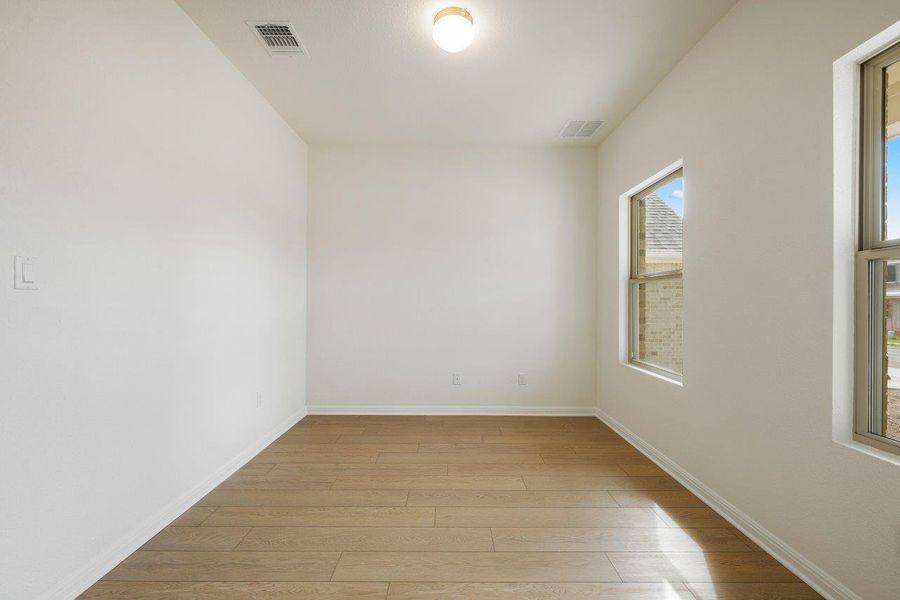 Spacious, unfurnished interior of a new home in The Colony, Bastrop (Image 18). Spacious, unfurnished interior of a new home in The Colony, Bastrop (Image 18).