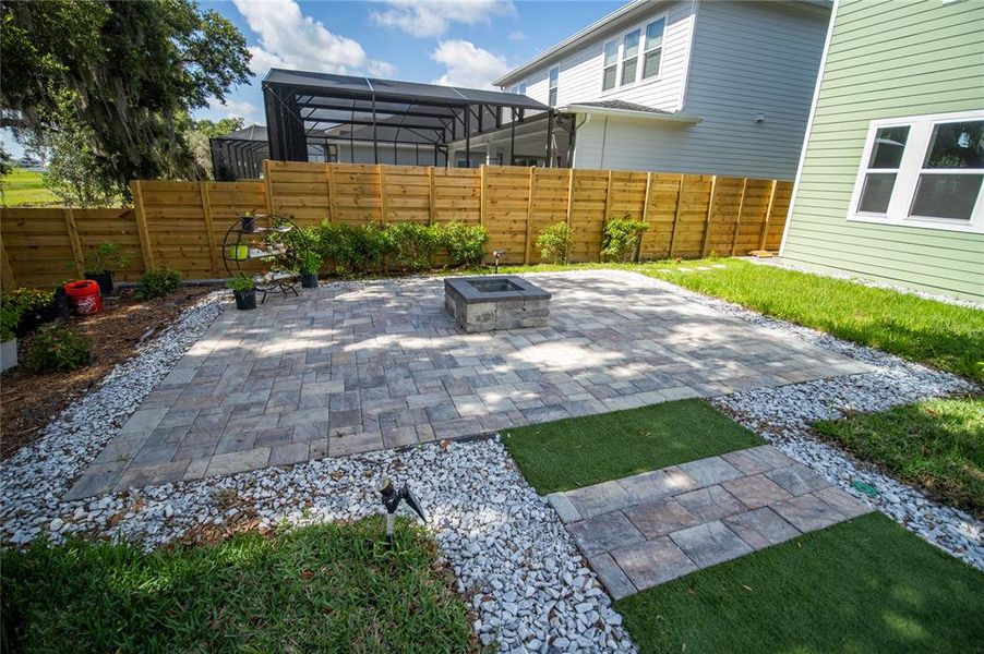 Exterior details and patio area of a home in Weslyn Park at Sunbridge, St. Cloud (Image 31).