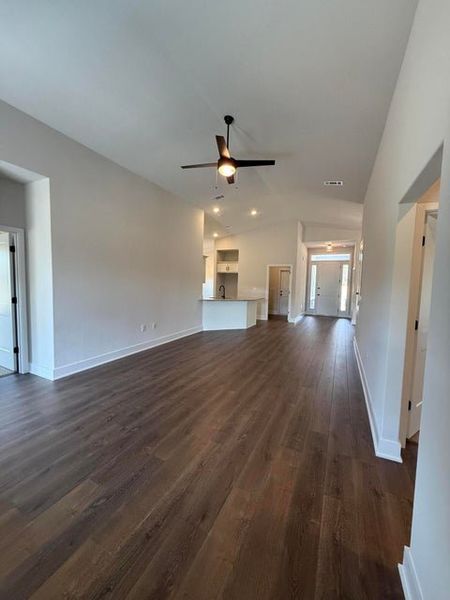 Spacious, unfurnished interior of a new home in Brookwood, Crestview (Image 8).