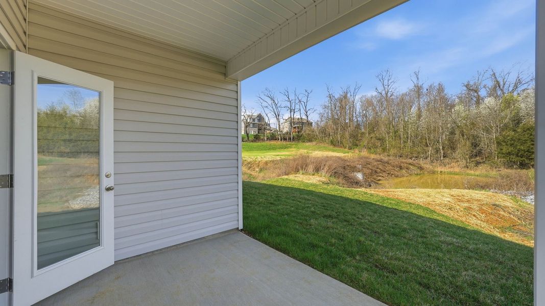 Exterior details and patio area of a home in Saint Andrews Garth, Kingsport (Image 3).