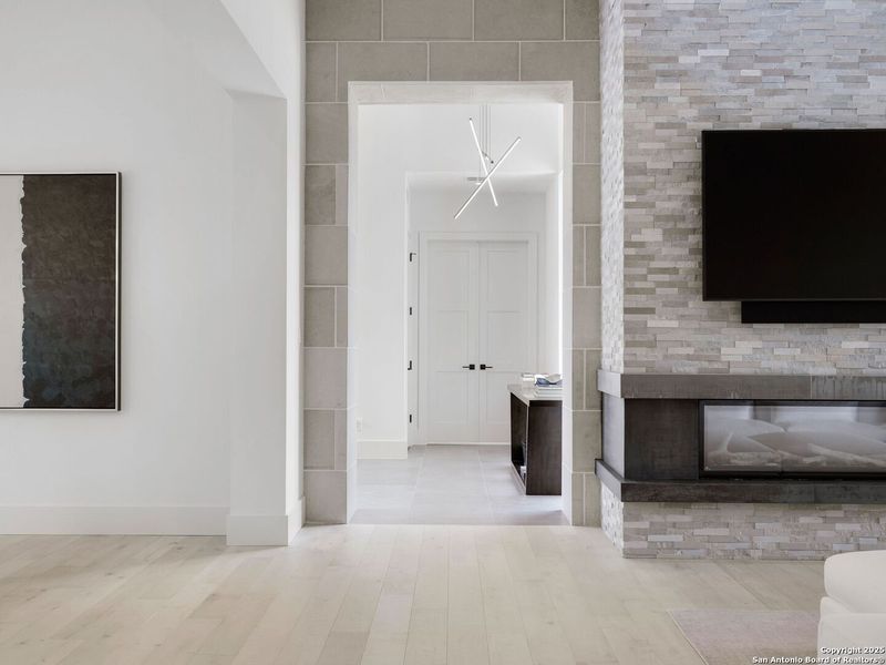 Image 44 of a home in .