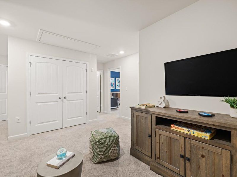 Furnished interior view inside a new home in Mountain Park, Dahlonega (Image 17). Furnished interior view inside a new home in Mountain Park, Dahlonega (Image 17).