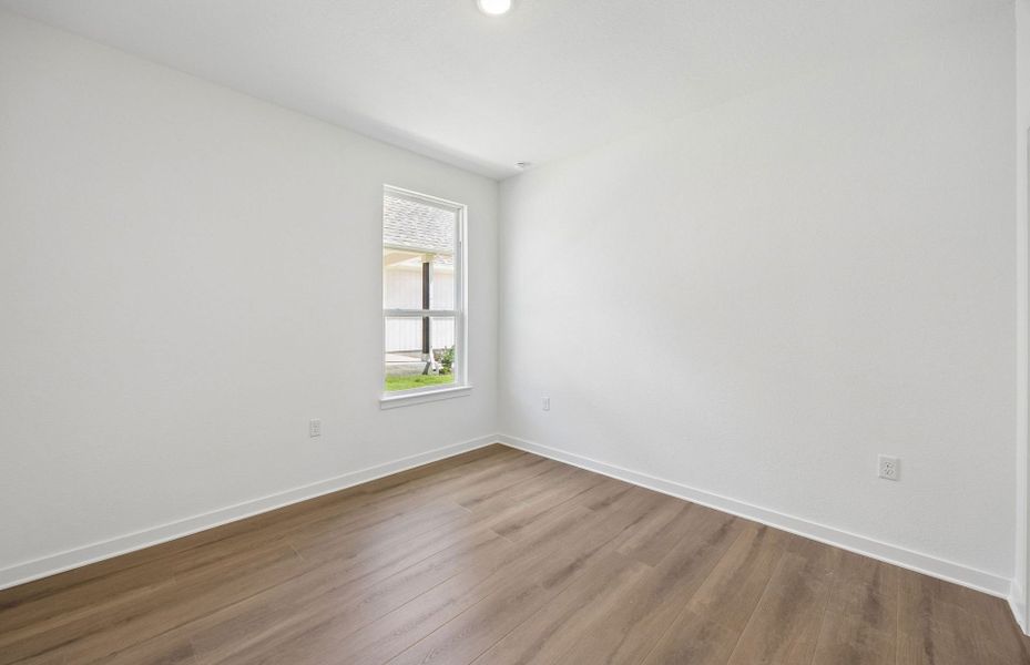 Spacious, unfurnished interior of a new home in Sun City Texas, Georgetown (Image 23).
