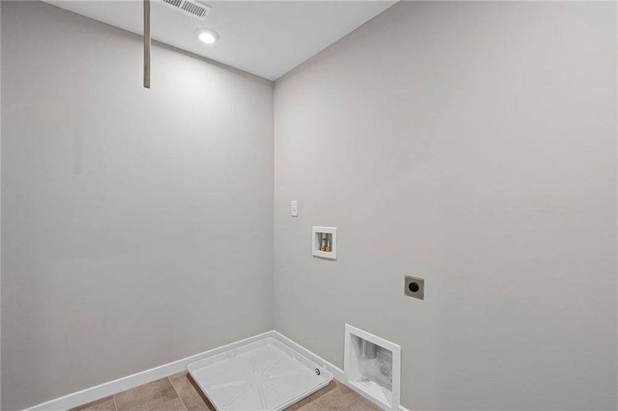 Image 47 of a home in Crossvine Estates.