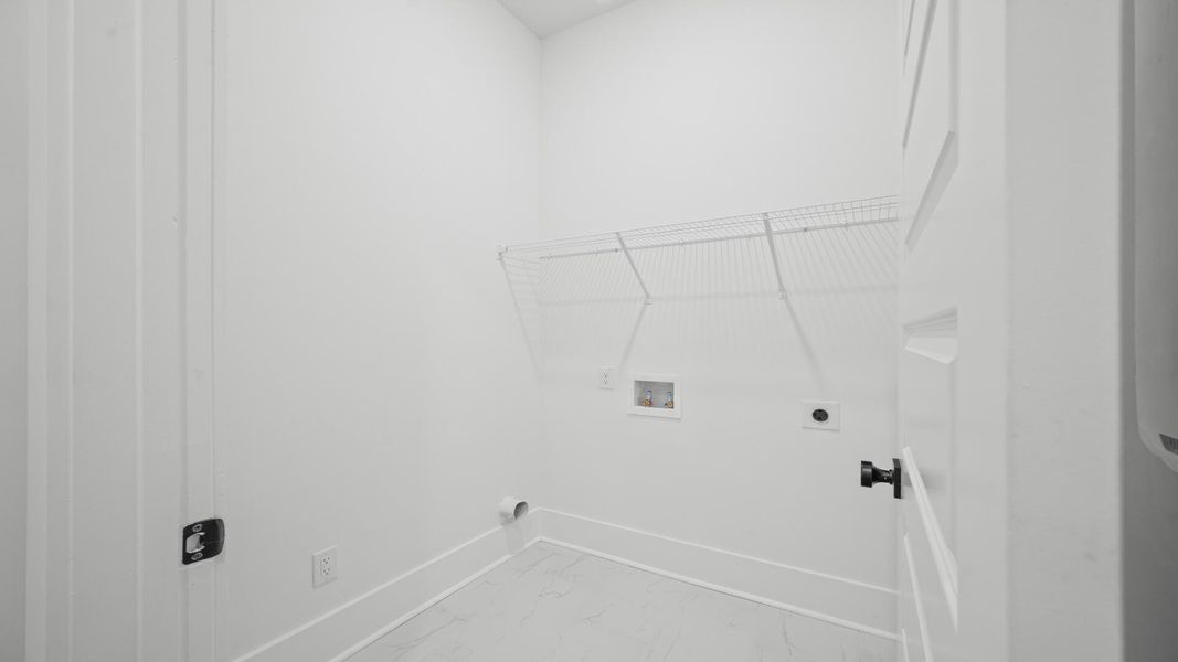 Spacious, unfurnished interior of a new home in Pamlico Terrace, Awendaw (Image 16).