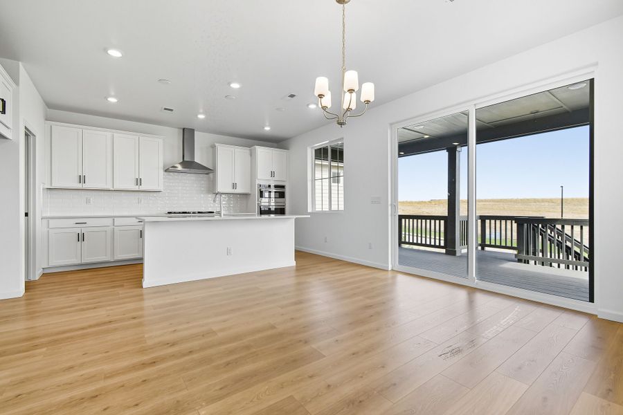 Spacious, unfurnished interior of a new home in Macanta, Castle Rock (Image 13).
