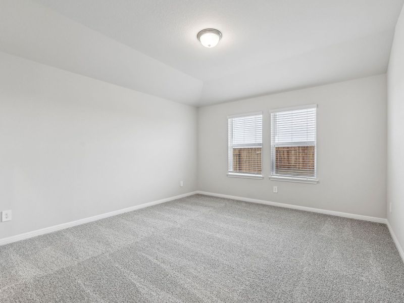 Spacious, unfurnished interior of a new home in Eastern Wells, Jarrell (Image 8).