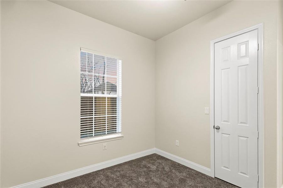 Spacious, unfurnished interior of a new home in , Bonham (Image 21).
