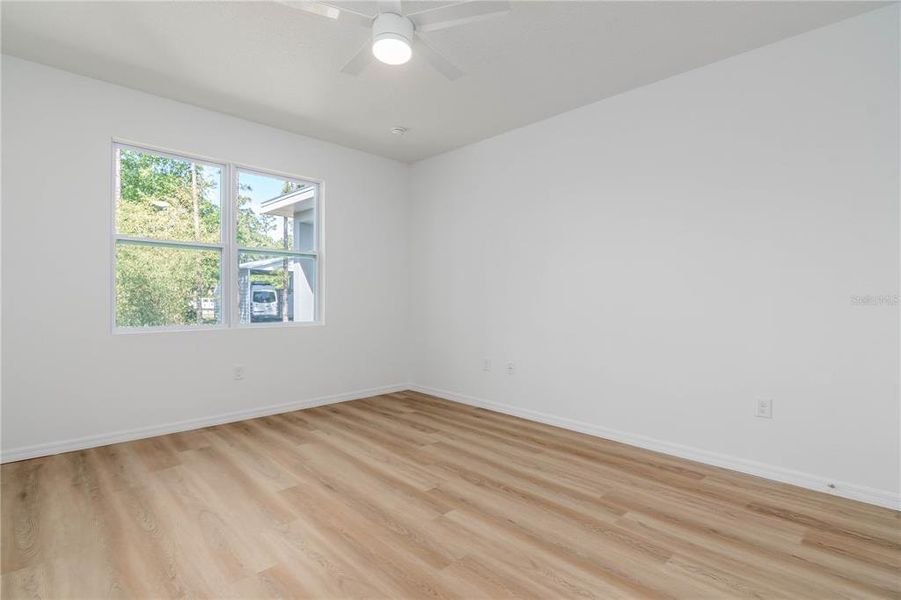 Spacious, unfurnished interior of a new home in , Palm Bay (Image 25).