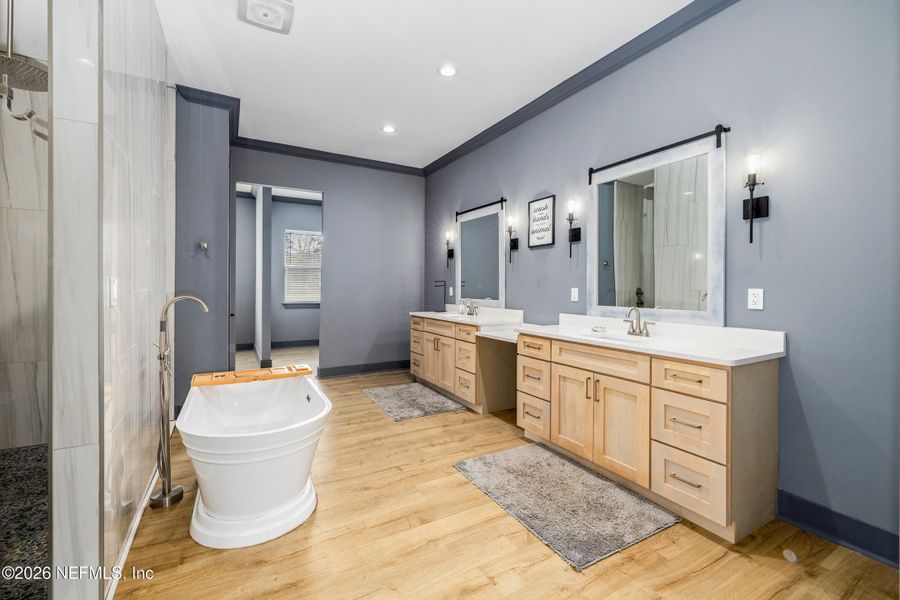 Furnished interior view inside a new home in , Jacksonville (Image 42).