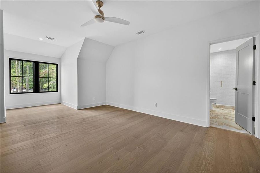 Spacious, unfurnished interior of a new home in , Milton (Image 45).