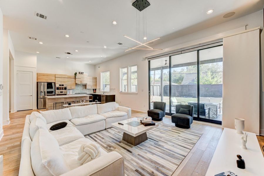 Furnished interior view inside a new home in Avondale, Houston (Image 19).