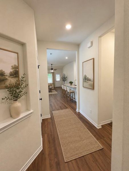 This room has been virtually staged. Furniture and decor shown are computer-generated and not present in the home.