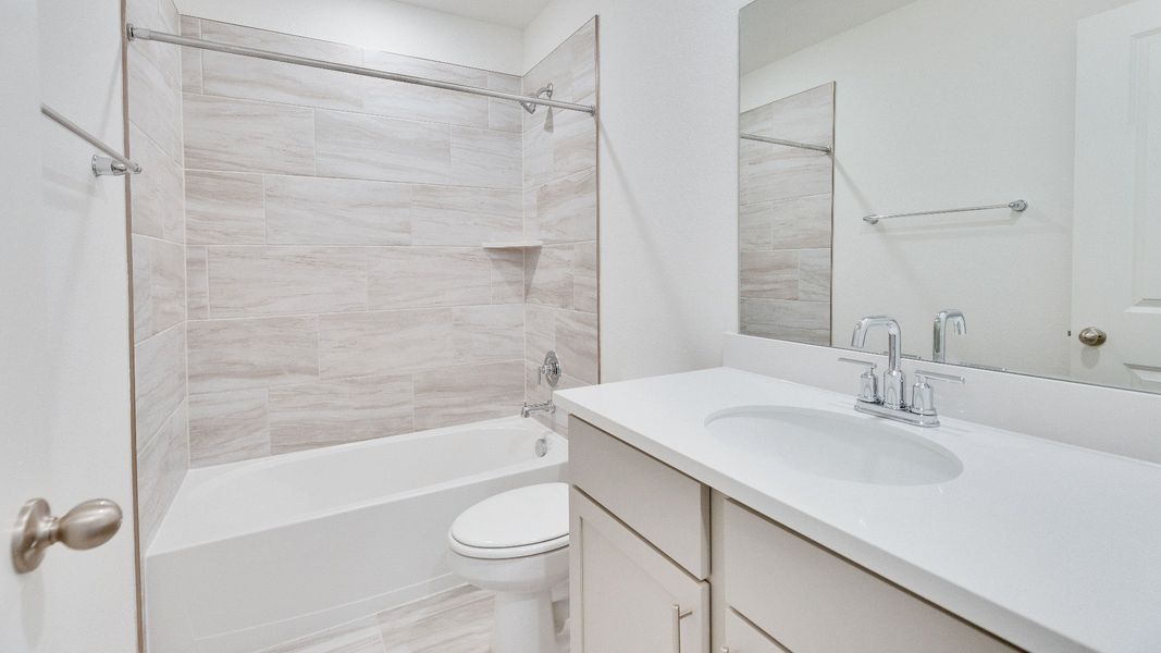 Furnished interior view inside a new home in Hunters Glen, Jarrell (Image 10).