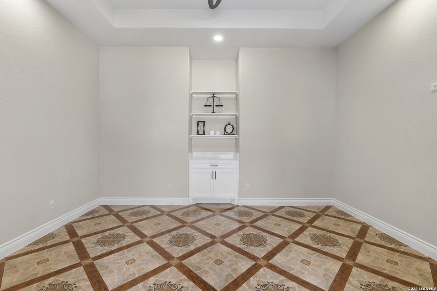 Spacious, unfurnished interior of a new home in , New Braunfels (Image 22).