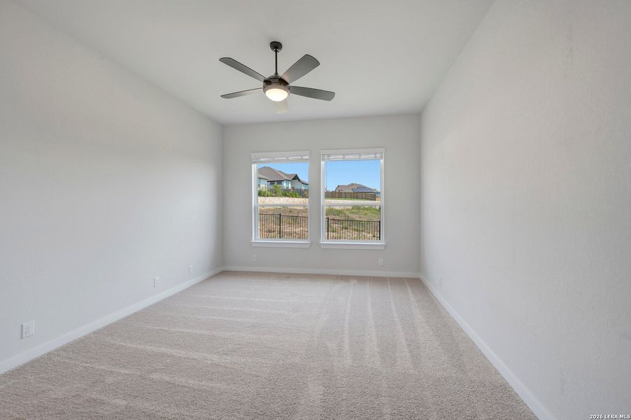 Spacious, unfurnished interior of a new home in Meyer Ranch – Select Reserve Series, New Braunfels (Image 15). Spacious, unfurnished interior of a new home in Meyer Ranch – Select Reserve Series, New Braunfels (Image 15).