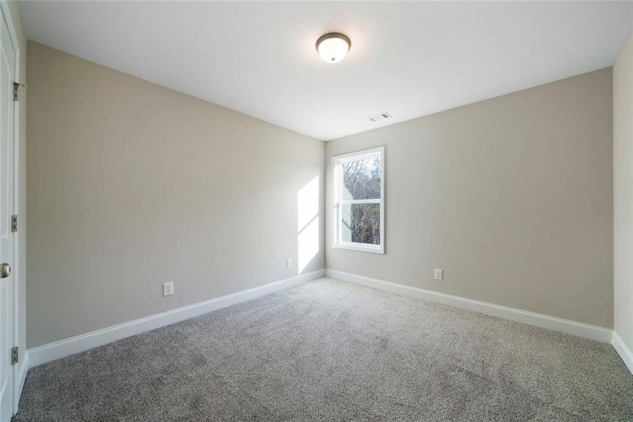 Spacious, unfurnished interior of a new home in Benson Estates, Dallas (Image 18). Spacious, unfurnished interior of a new home in Benson Estates, Dallas (Image 18).