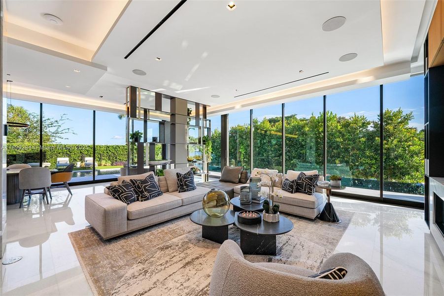 Community amenities in , Miami (Image 37).