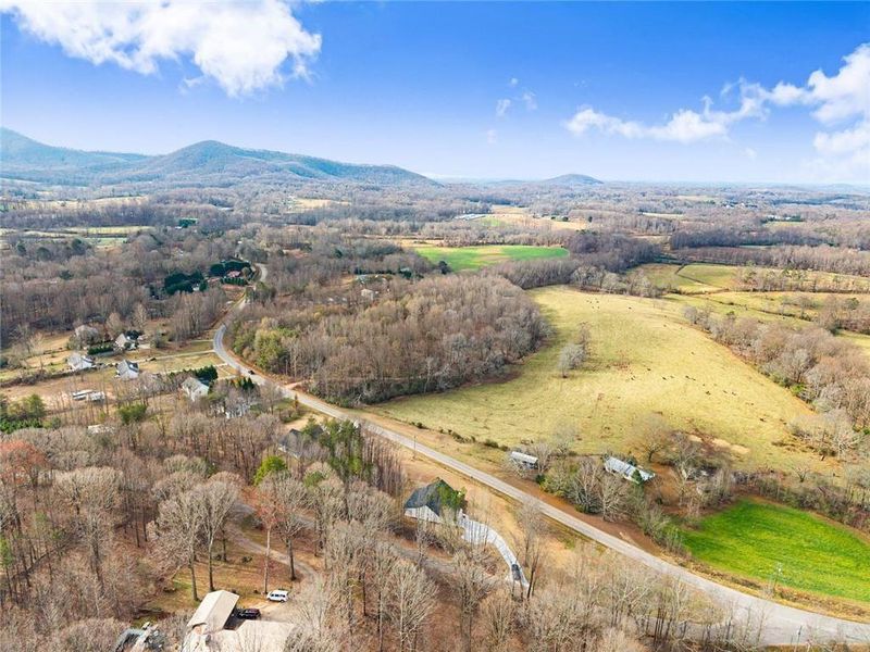 Natural landscape and outdoor views near  in Cleveland (Image 54).