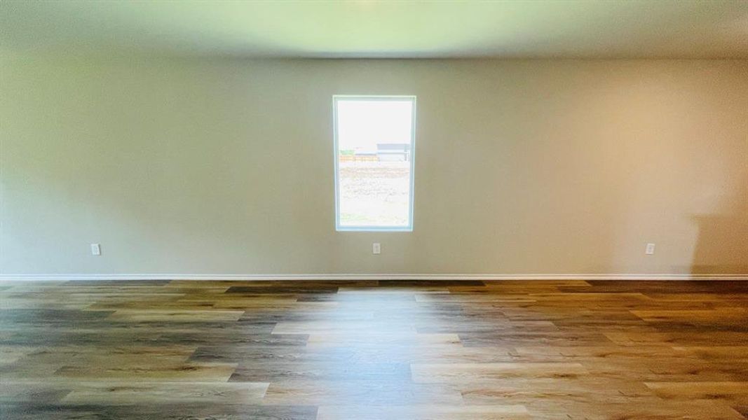 Spacious, unfurnished interior of a new home in Sunnycreek, Fort Worth (Image 12). Spacious, unfurnished interior of a new home in Sunnycreek, Fort Worth (Image 12).