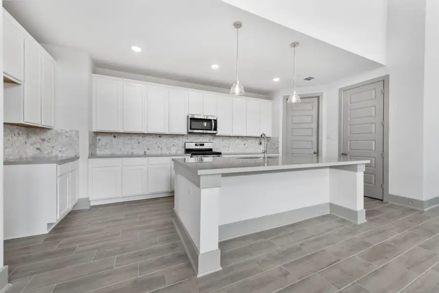 Furnished interior view inside a new home in Cross Creek West, Fulshear (Image 7).