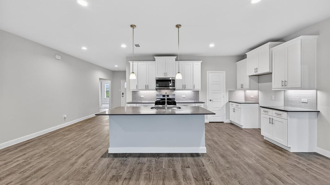 Furnished interior view inside a new home in Sandstone Estates, Granbury (Image 6).