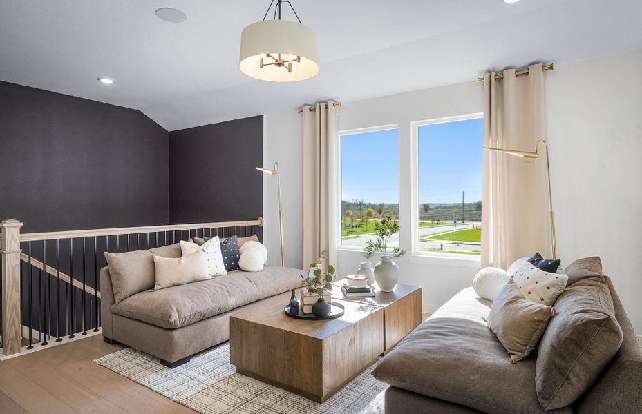 Representative furnished interior of a home built from the Sanford by Pulte Homes in Kuempel Farms, Pflugerville (Image 60).