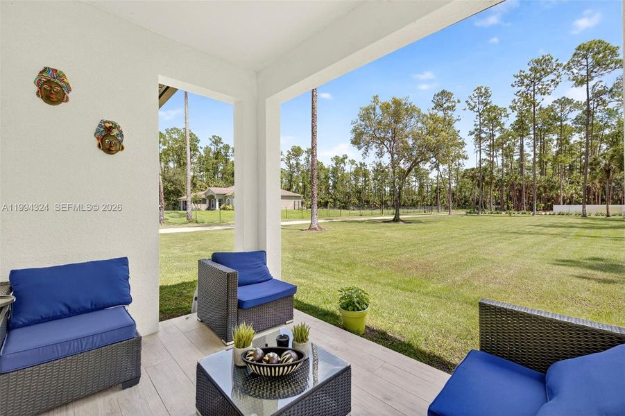 Exterior details and patio area of a home in , Naples (Image 3).