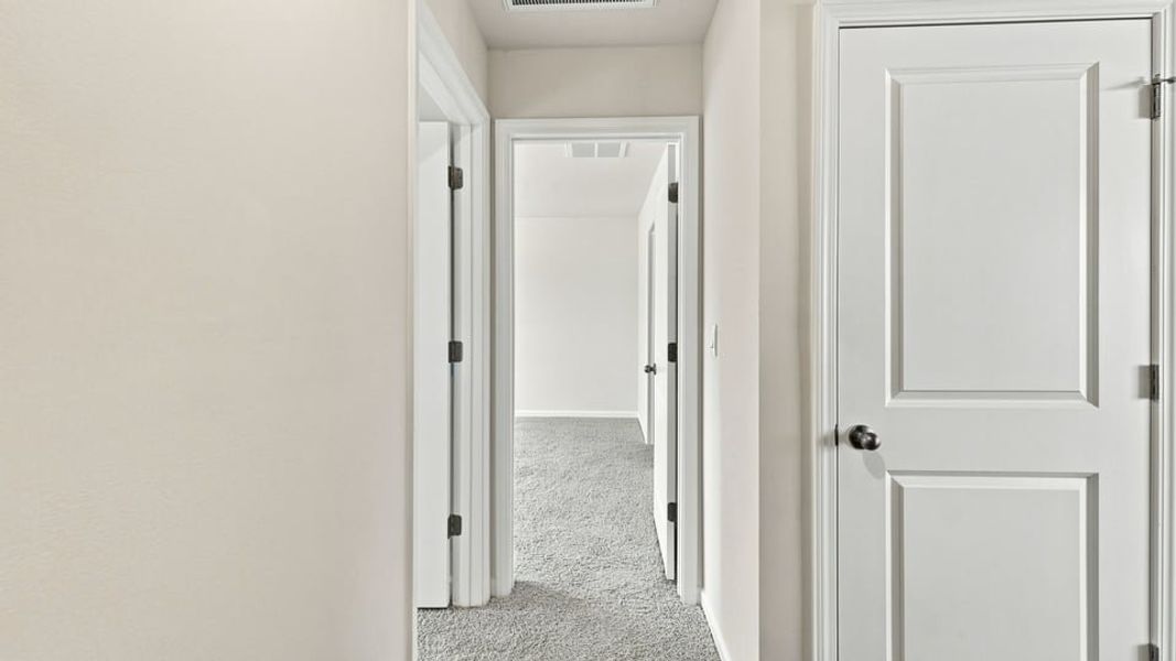 Spacious, unfurnished interior of a new home in Harper Ridge, Roebuck (Image 24).