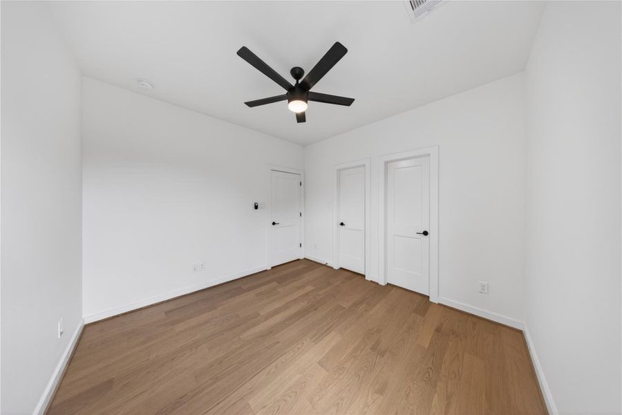 Spacious, unfurnished interior of a new home in , Houston (Image 37).